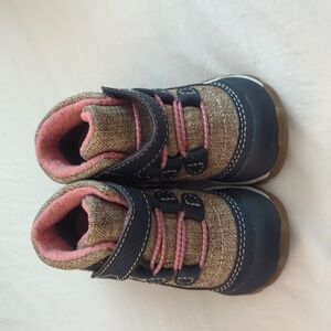 See Kai run size 5 toddler rain/hiking boots, waterproof